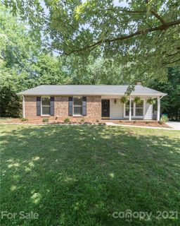 8212 Kapplewood Court