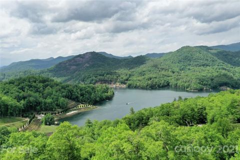 2998 Lake Forest Drive