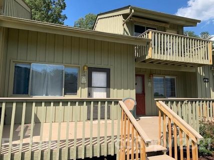 153 Fox Run Boulevard 903