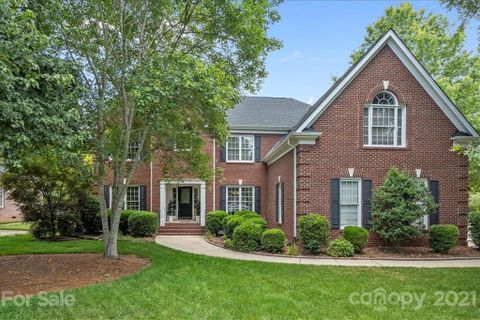 2521 Albatross Lane