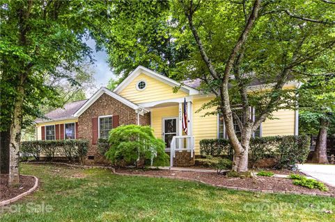 10135 Elsenham Lane