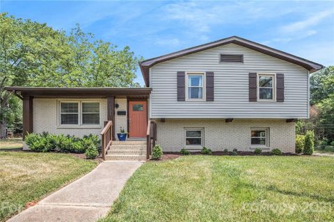7131 Thorncliff Drive