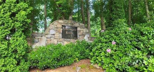 Lot 7 Aldersgate Road sold home in Aldersgate Ridge, Waynesville, NC