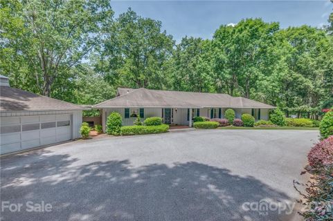 394 Red Fox Circle