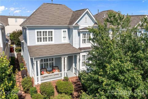 210 Lavender Bloom Loop
