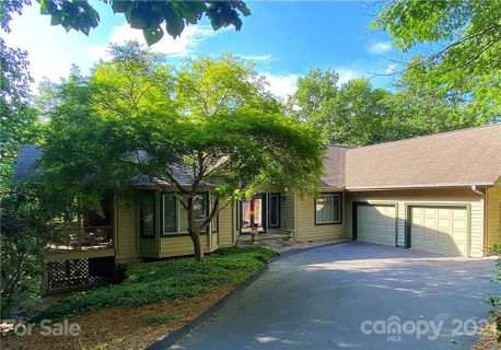 123 Ridge Lane
