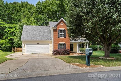 14820 Ashlight Drive