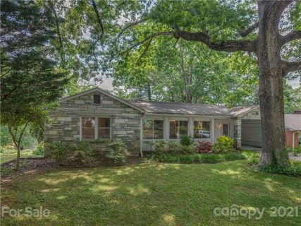 1313 Hyman Avenue sold home in Hyman Heights, Hendersonville, NC