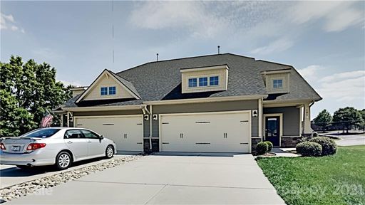 101 Boxtail Way