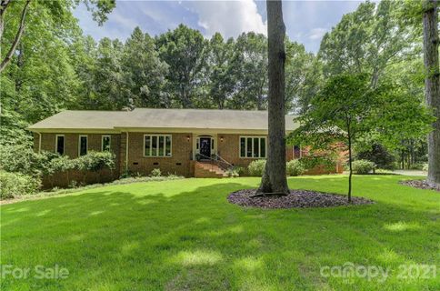 8517 Prince Valiant Drive sold home in Valhalla Farms, Marvin, NC