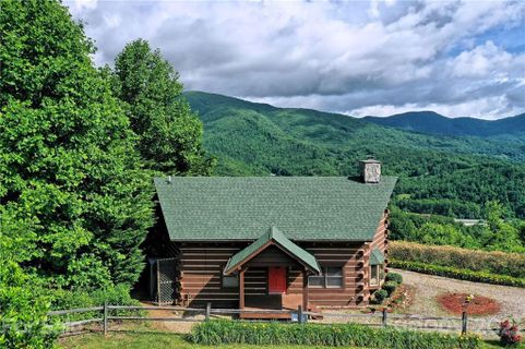 898 Acres View Drive sold home in Apple Blossom Estates, Waynesville, NC