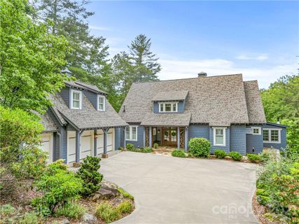 307 Pine Forest Trace