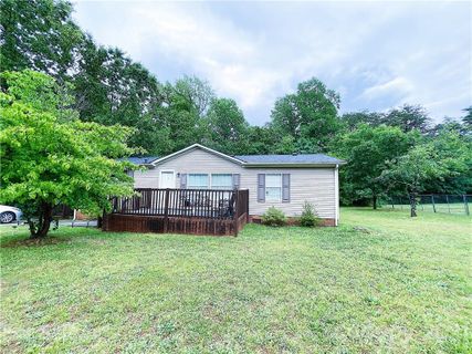 1233 Forest Ridge Road sold home in Forest Ridge, Bessemer City, NC