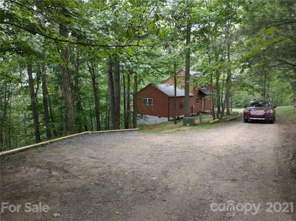 100 Wilderness Drive sold home in Bill Mountain Acres, Weaverville, NC