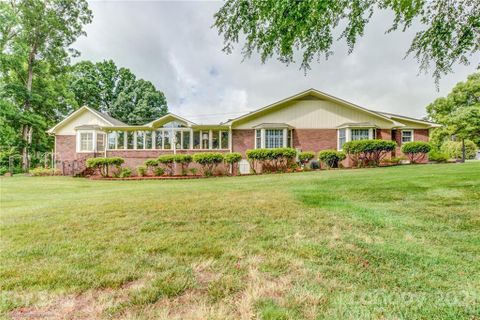 1 Apple Orchard Lane
