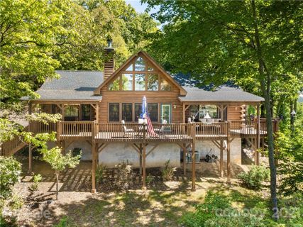 760 Woody Lane