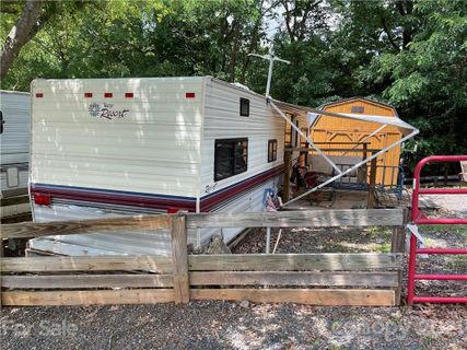 133 Badin View Road
