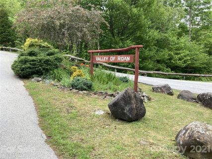 0 Mule Trail Drive sold home in Valley Of Roan, Bakersville, NC