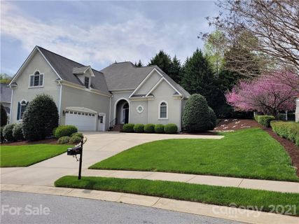 475 Mistletoe Trail sold home in Creekside, Hendersonville, NC