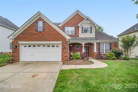 1027 Spanish Moss Road