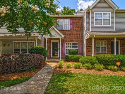 11159 Whitlock Crossing Court sold home in Roxborough, Charlotte, NC