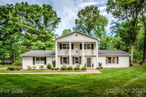 224 W Gleneagles Road