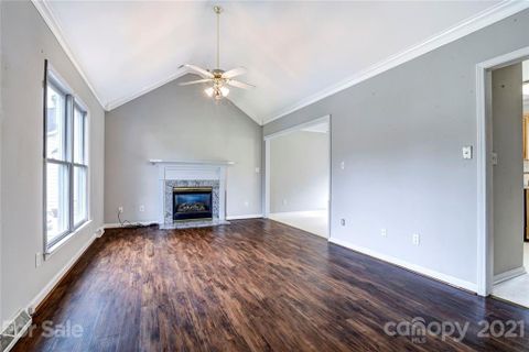 1683 Chamberland Court