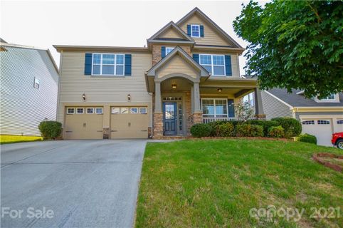 125 Sand Spur Drive