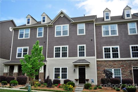 Previously sold for $320,000