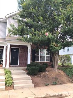 2859 Summergrove Court sold home in Summerfield Townhomes, Matthews, NC