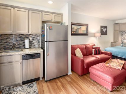 160 Whitney Boulevard 38