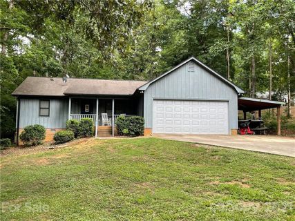 318 Wagon Road