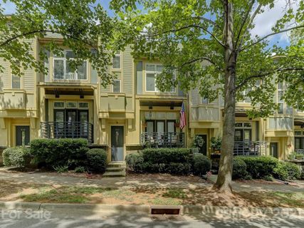 928 Garden District Drive