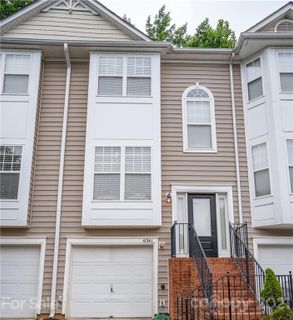 6341 Royal Celadon Way