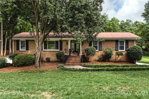 1231 Brockton Lane