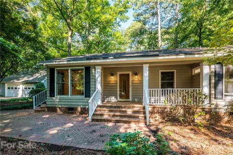 8818 Bee Tree Circle