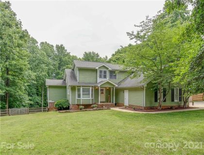 4644 Hickory Grove Road sold home in Hickory Lane, Mount Holly, NC