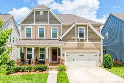 525 Lakeview Drive