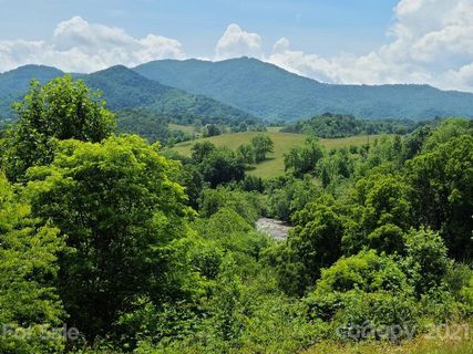000 Everview Lane 17 sold home in River Ridge Estates, Waynesville, NC