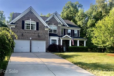 1949 Woodstream Road