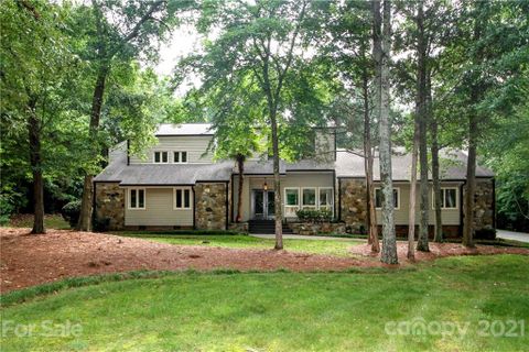 4813 Rockview Court