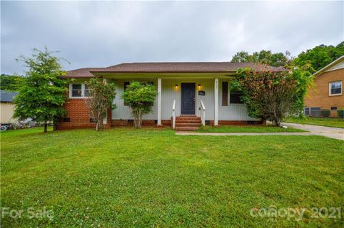 807 Squirrel Hill Road