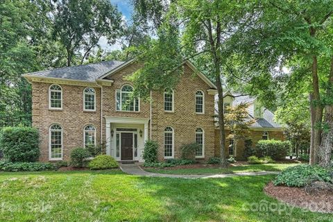906 Mangionne Drive