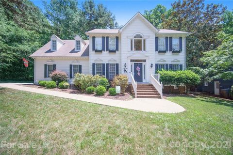 4815 Deer Cross Trail