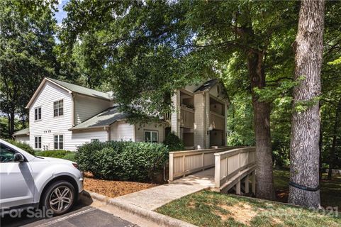 1001 Churchill Downs Court
