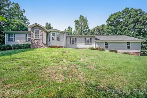 109 Cliffview Lane sold home in Oakbrook, Mooresville, NC