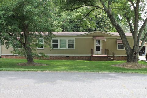 9709 Heathfield Court sold home in Lamplighter Village, Charlotte, NC