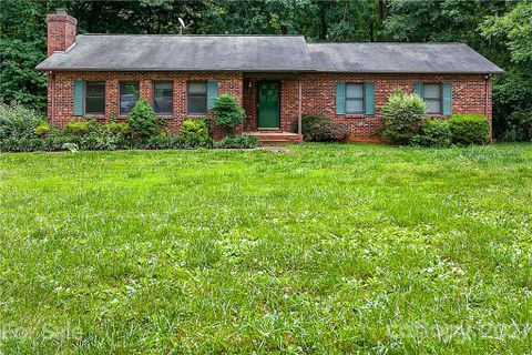 8216 Arlington Church Road
