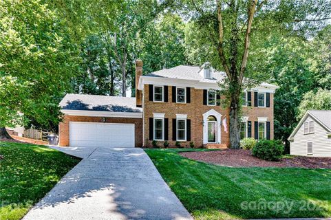 8720 Thornbury Lane