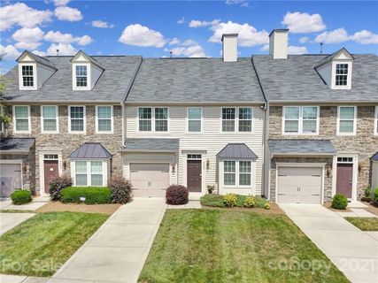 5709 Mossdale Lane